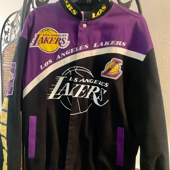Men’s Lakers Jacket - Picture 9 of 15